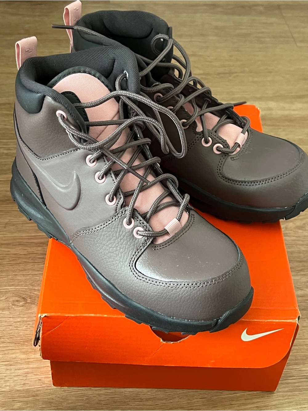 Nike Gray and Pink Outdoor Sneakers